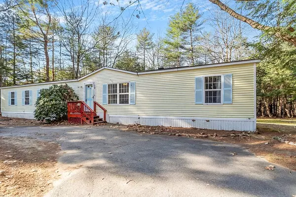 12 Colonial Lane, Winchendon, MA 01475