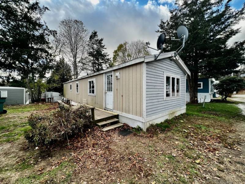 5 Second Avenue, Bourne, MA 02559