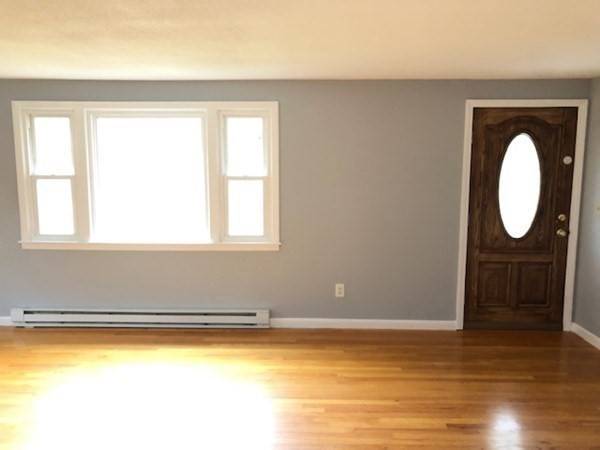Webster, MA 01570,4 Kingsbury Rd
