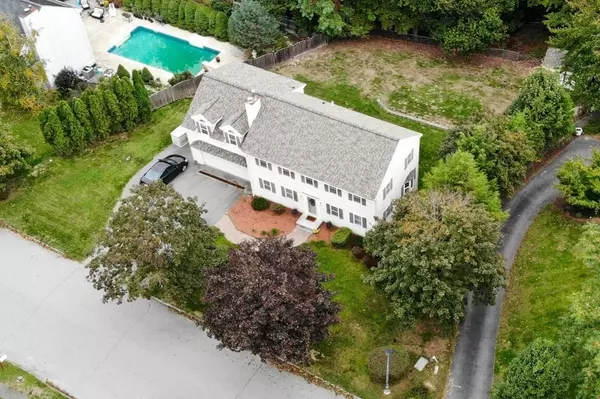 Haverhill, MA 01830,11 Bowdoin Dr