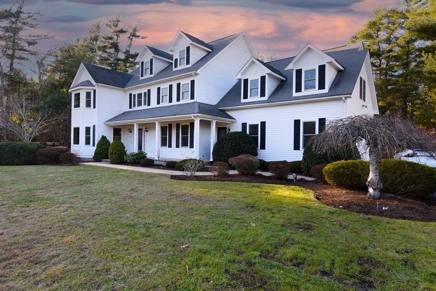 24 Pond View Dr, Kingston, MA 02364