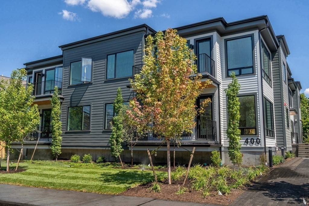 Needham, MA 02494,400 Hunnewell St #202