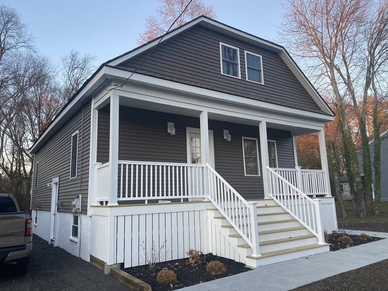 30 Ash, Fairhaven, MA 02719