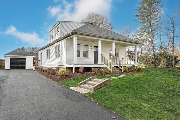 1130 Newman Ave, Seekonk, MA 02771