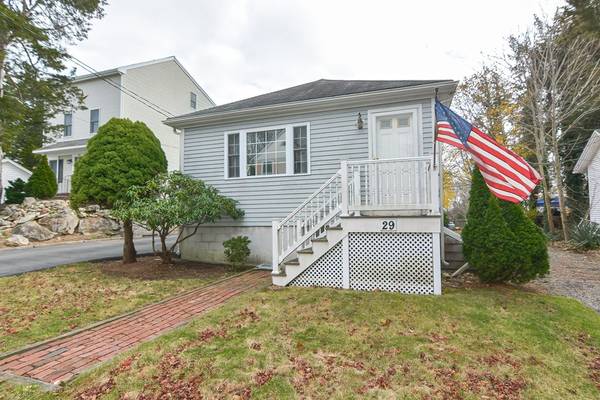 29 Cole St, Kingston, MA 02364