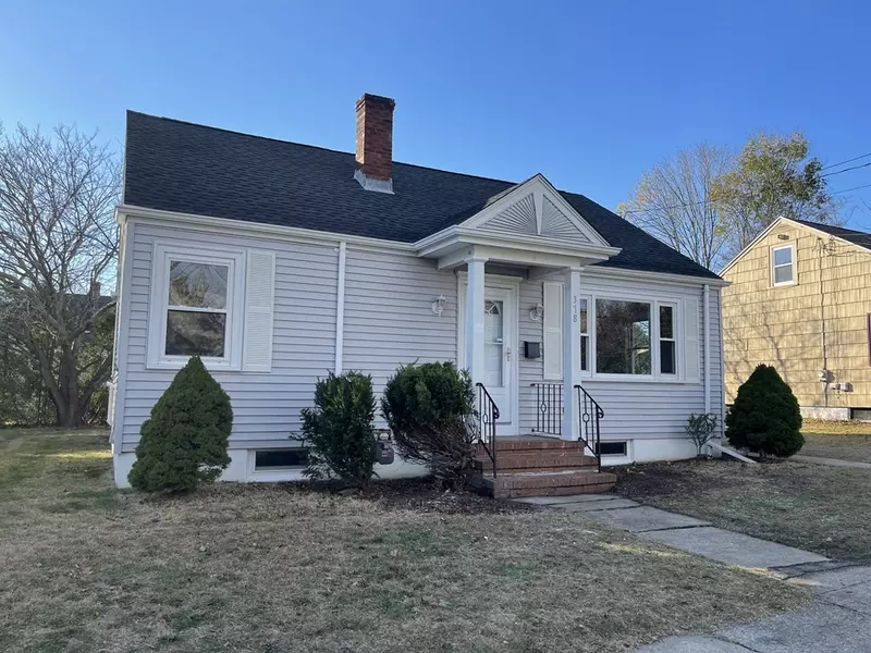 378 Harwich St, New Bedford, MA 02745