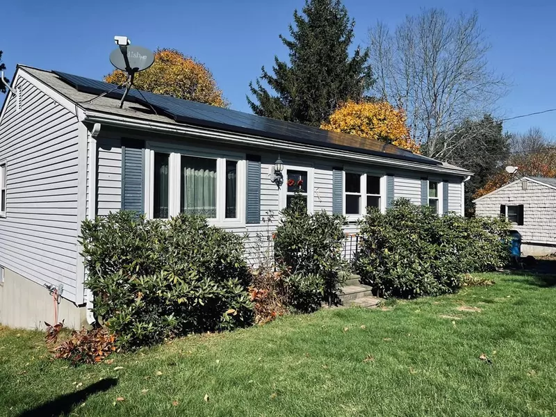 33 Bay Path Rd, Spencer, MA 01562