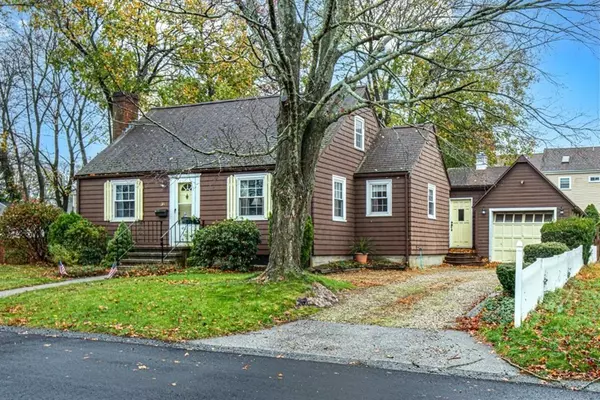 38 Hills St, Randolph, MA 02368