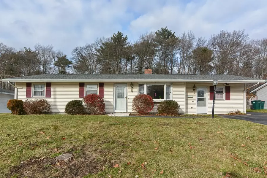 70 Roseen Rd, Holbrook, MA 02343