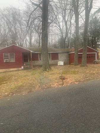 Holden, MA 01520,30 Sawyer Ln