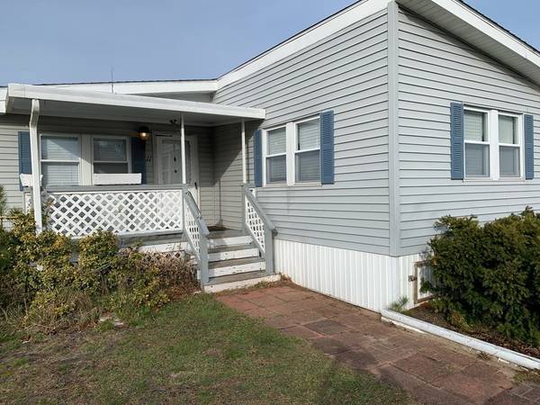 11 Washington Park, Carver, MA 02330