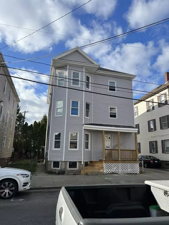 513 N Front St, New Bedford, MA 02746