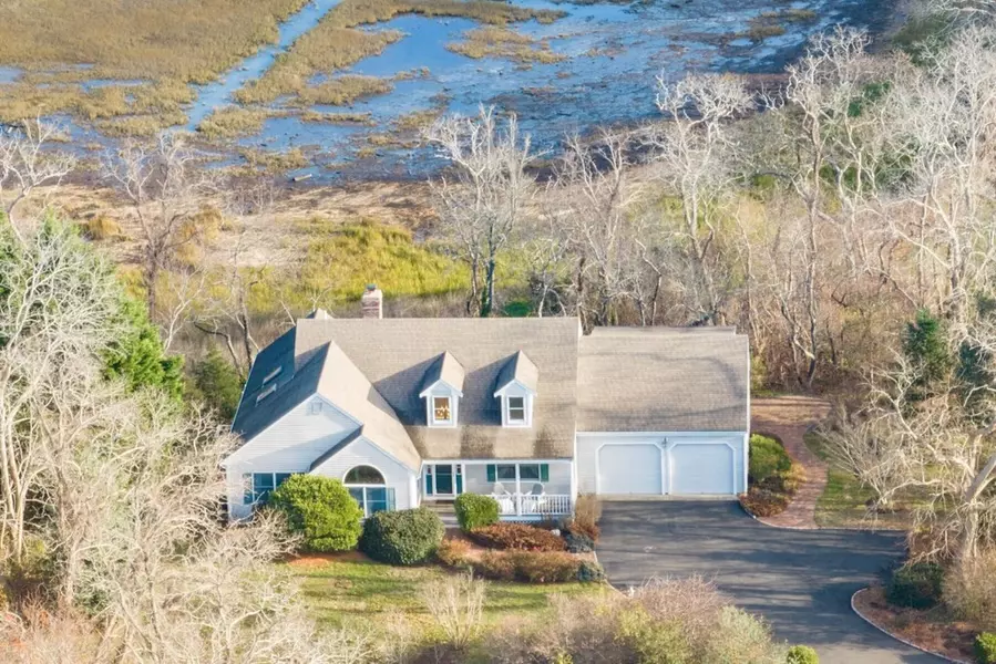 40 Eider Ln, Eastham, MA 02642