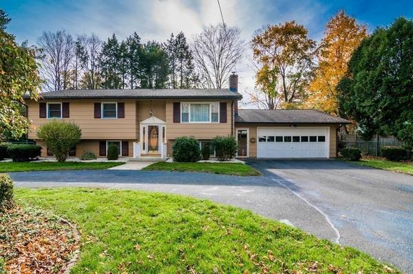 15 Chileab Rd, South Hadley, MA 01075