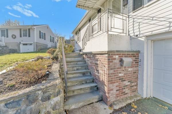 Waltham, MA 02451,11 Montview Circle