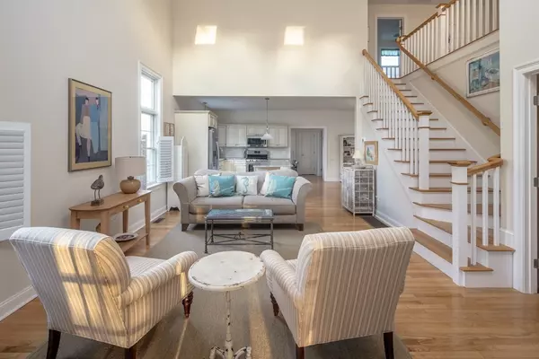 Mattapoisett, MA 02739,102 Fairhaven Rd #6