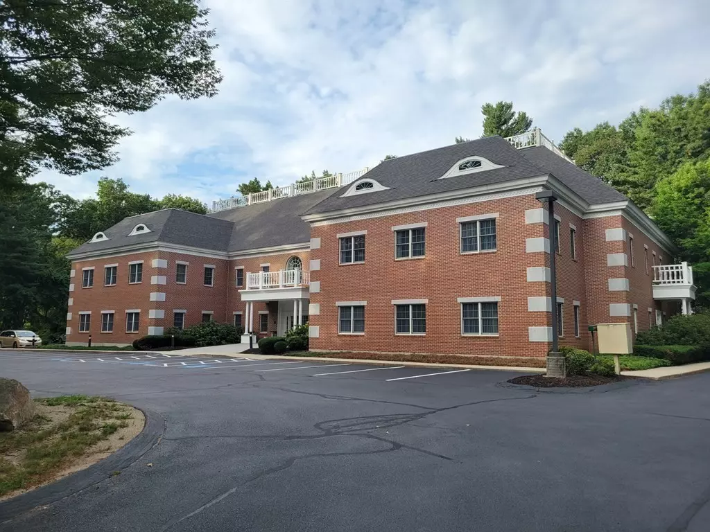 Westford, MA 01886,515 Groton Road #205