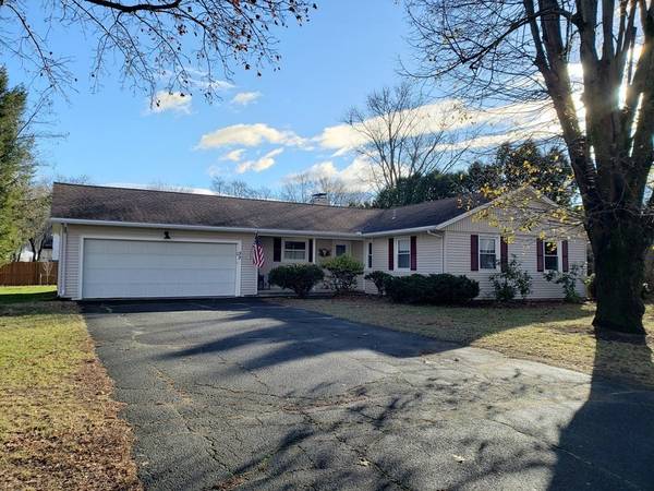 33 Elm Cir, Deerfield, MA 01373