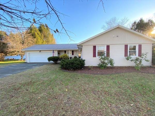 Deerfield, MA 01373,33 Elm Cir