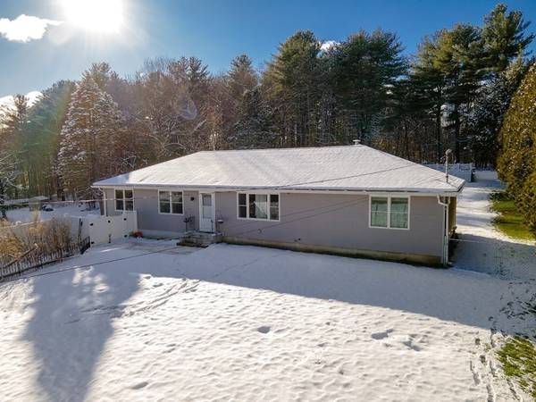 13 Malboeuf Rd, Ware, MA 01082