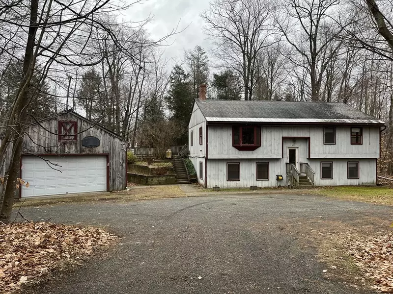 425 N County Rd, Leyden, MA 01337