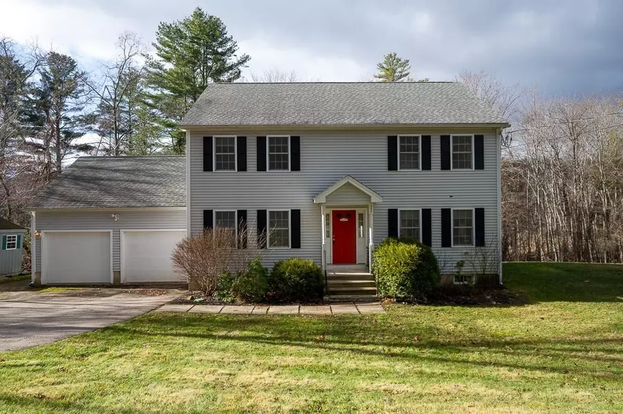 557 Cronin Rd, Warren, MA 01585