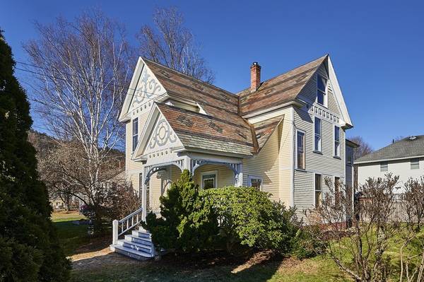 8 Church Street, Shelburne, MA 01370