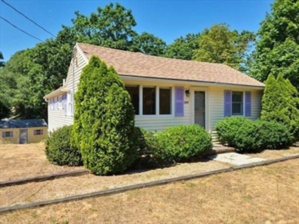 139 Great Neck Rd N, Mashpee, MA 02649