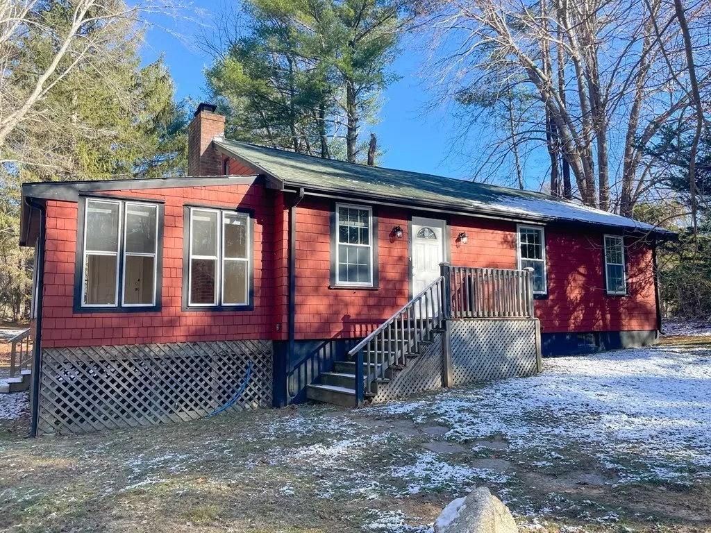 Lakeville, MA 02347,2 Clover St