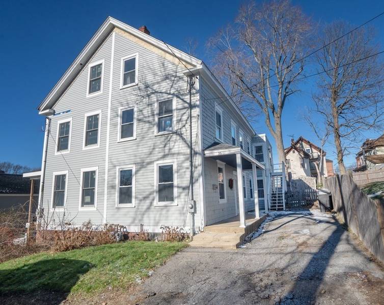 16 Lincoln Ct, Amesbury, MA 01913