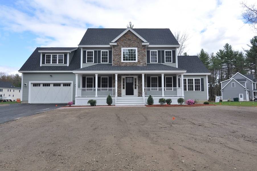 19 Bacon St, Pepperell, MA 01463