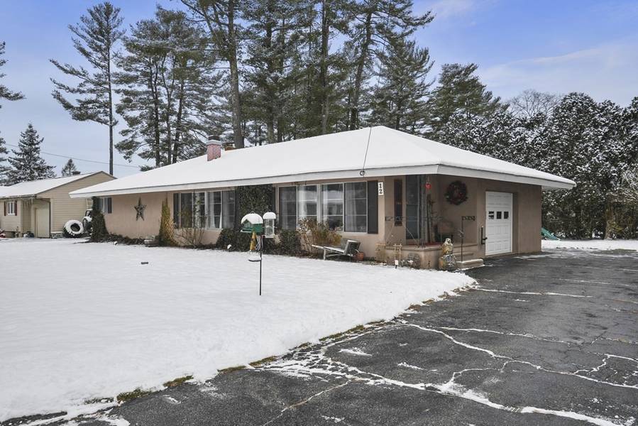 12 Elaine Street, Webster, MA 01570