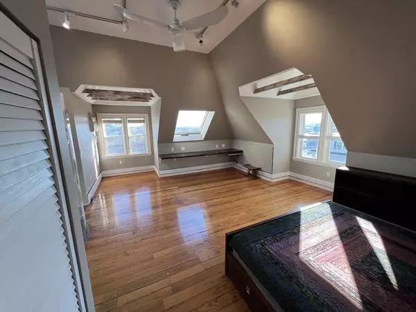 Watertown, MA 02472,122-124 Spruce Street #124