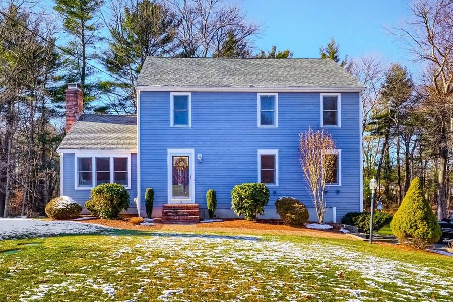 15 Greenbrier Lane, Bridgewater, MA 02324