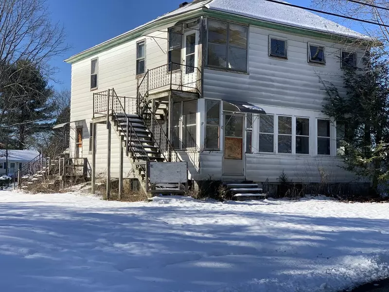 19-21 Swan Ave, Ludlow, MA 01056