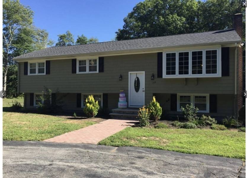 478 Fairview Ave, Rehoboth, MA 02769