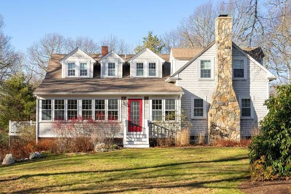 122 Mattapoisett Neck Road, Mattapoisett, MA 02739