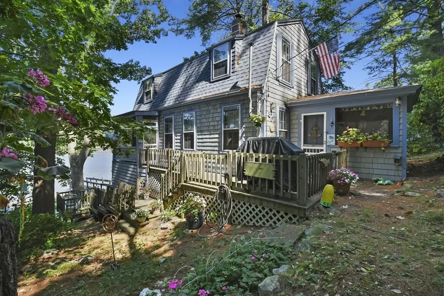 80 Woodward Avenue, Gloucester, MA 01930