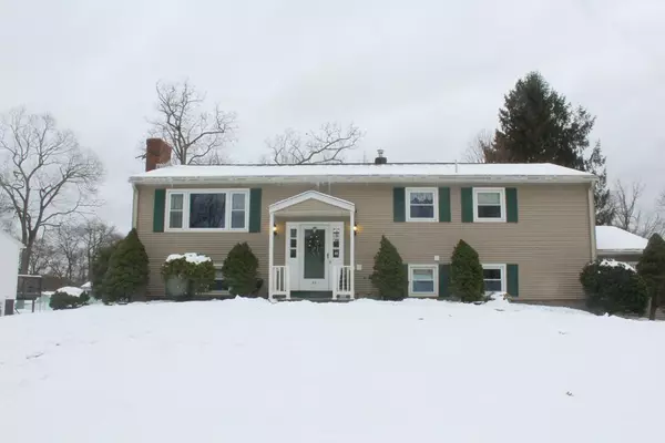 25 Joanne Dr., Holyoke, MA 01040