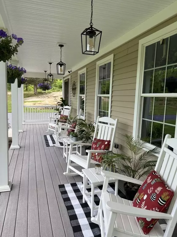 Mendon, MA 01756,151 Blackstone St