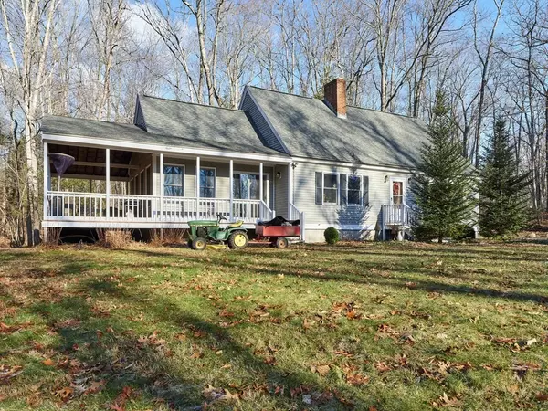 46 Dow St, Pepperell, MA 01463