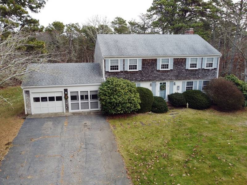 14 Storer Ln, Harwich, MA 02645