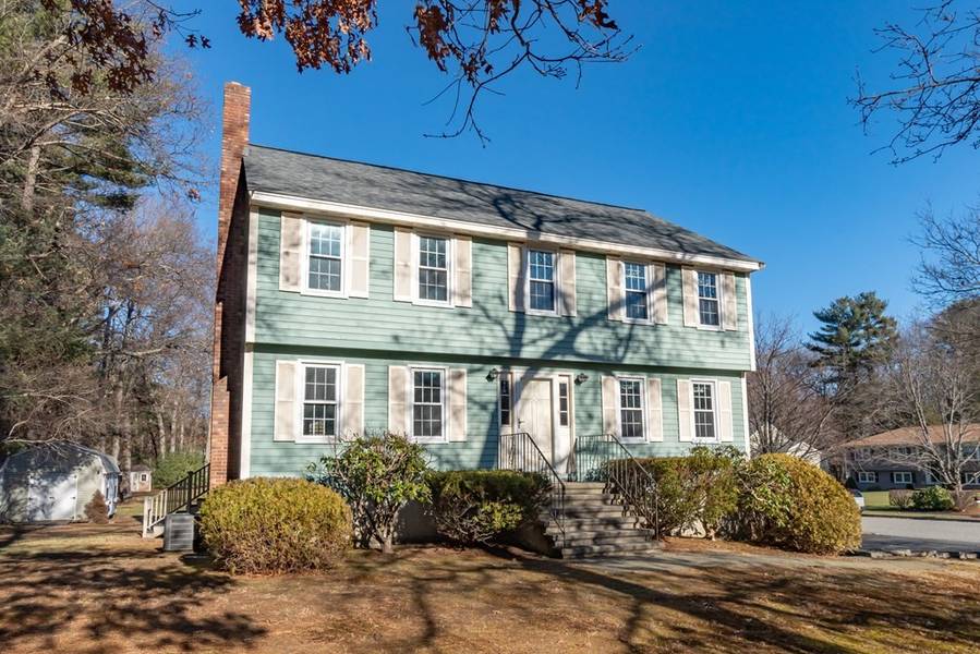 31 Apache Way, Wilmington, MA 01887