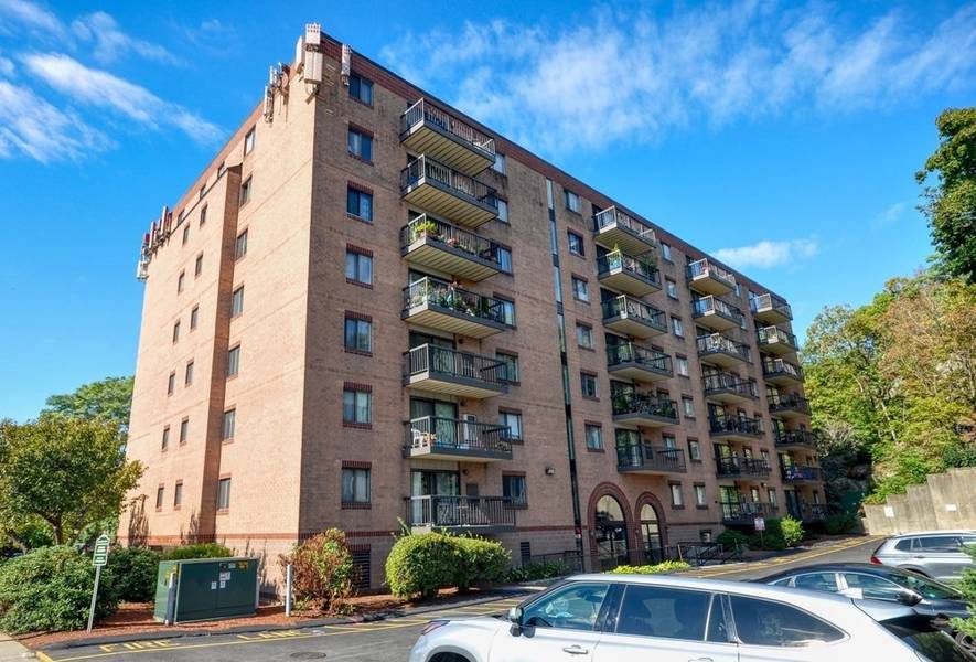 500 Salem #204, Medford, MA 02155