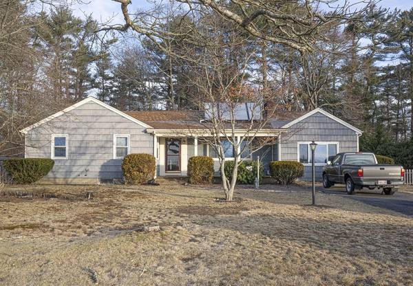 223 Marion Road, Rochester, MA 02770