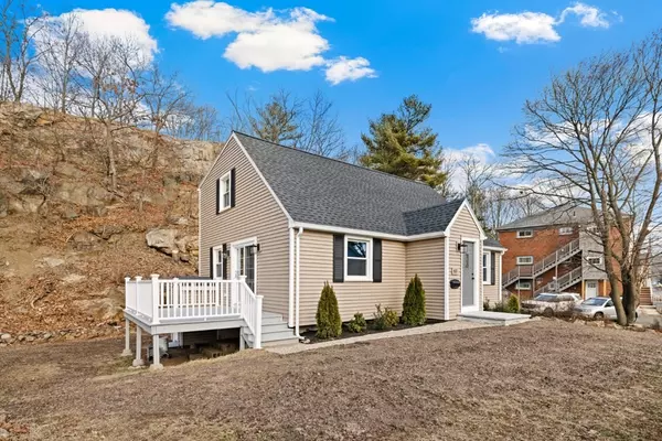 Saugus, MA 01906,63 Denver St