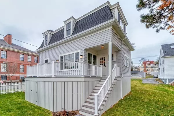 Nahant, MA 01908,7 Ocean Street