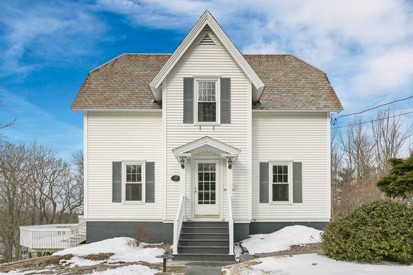 42 James St, Gardner, MA 01440