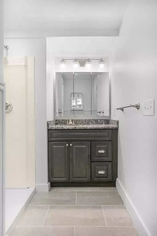 East Providence, RI 02914,85 Leonard Avenue