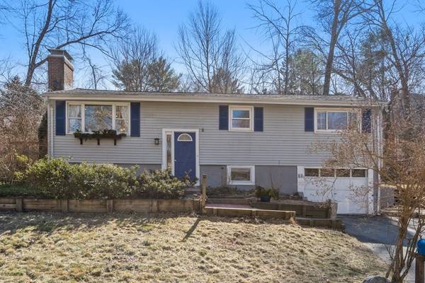 84 Riverview Cir, Wayland, MA 01778